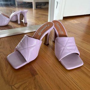L'intervalle Picasso lilac mule heels (NWT)
